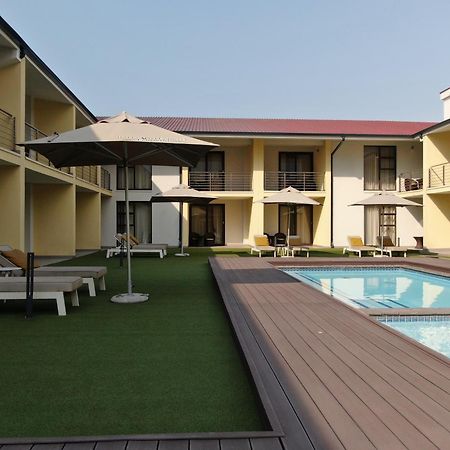 Happy Valley Hotel And Casino Эзулвини Экстерьер фото