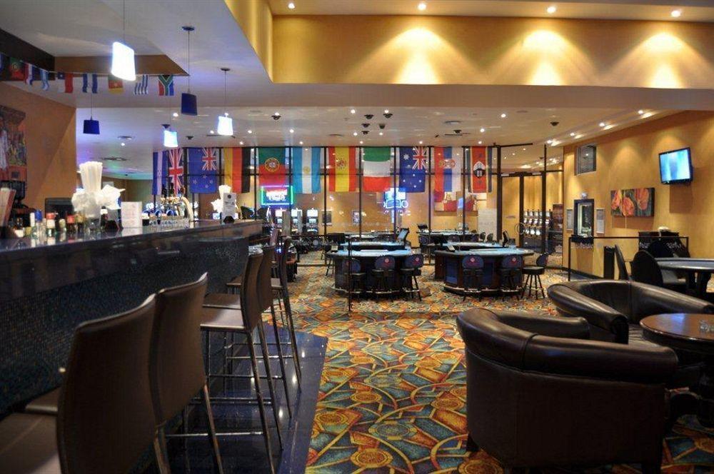Happy Valley Hotel And Casino Эзулвини Экстерьер фото