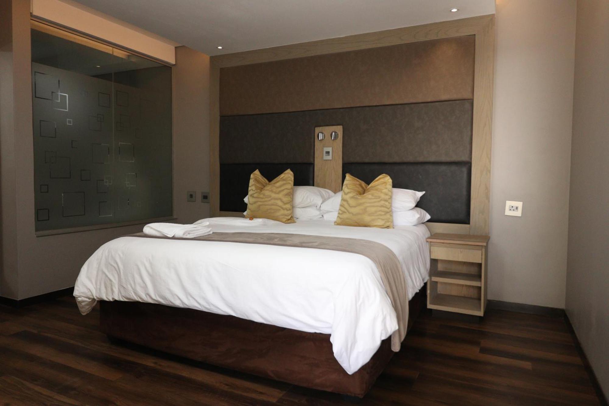 Happy Valley Hotel And Casino Эзулвини Экстерьер фото